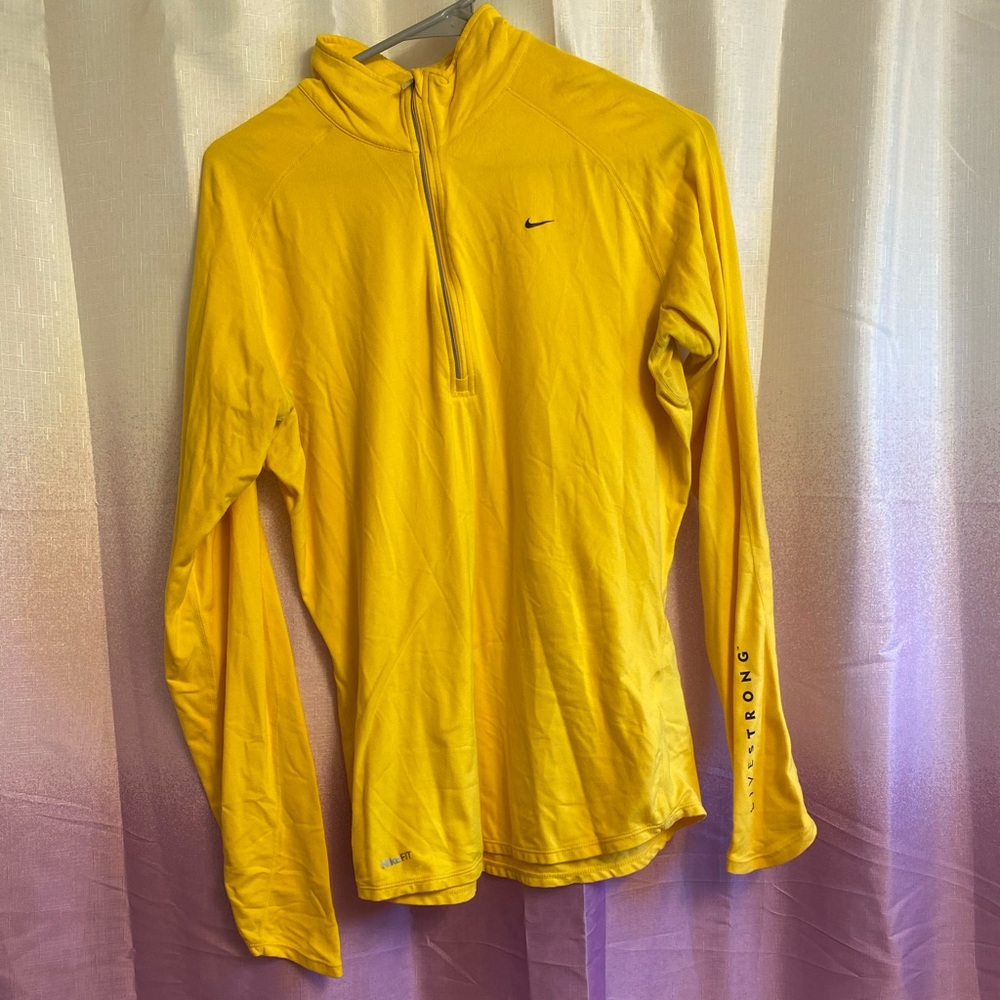 Nike half zip pullover shirt